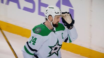 首位蝉联M 首位蝉联M