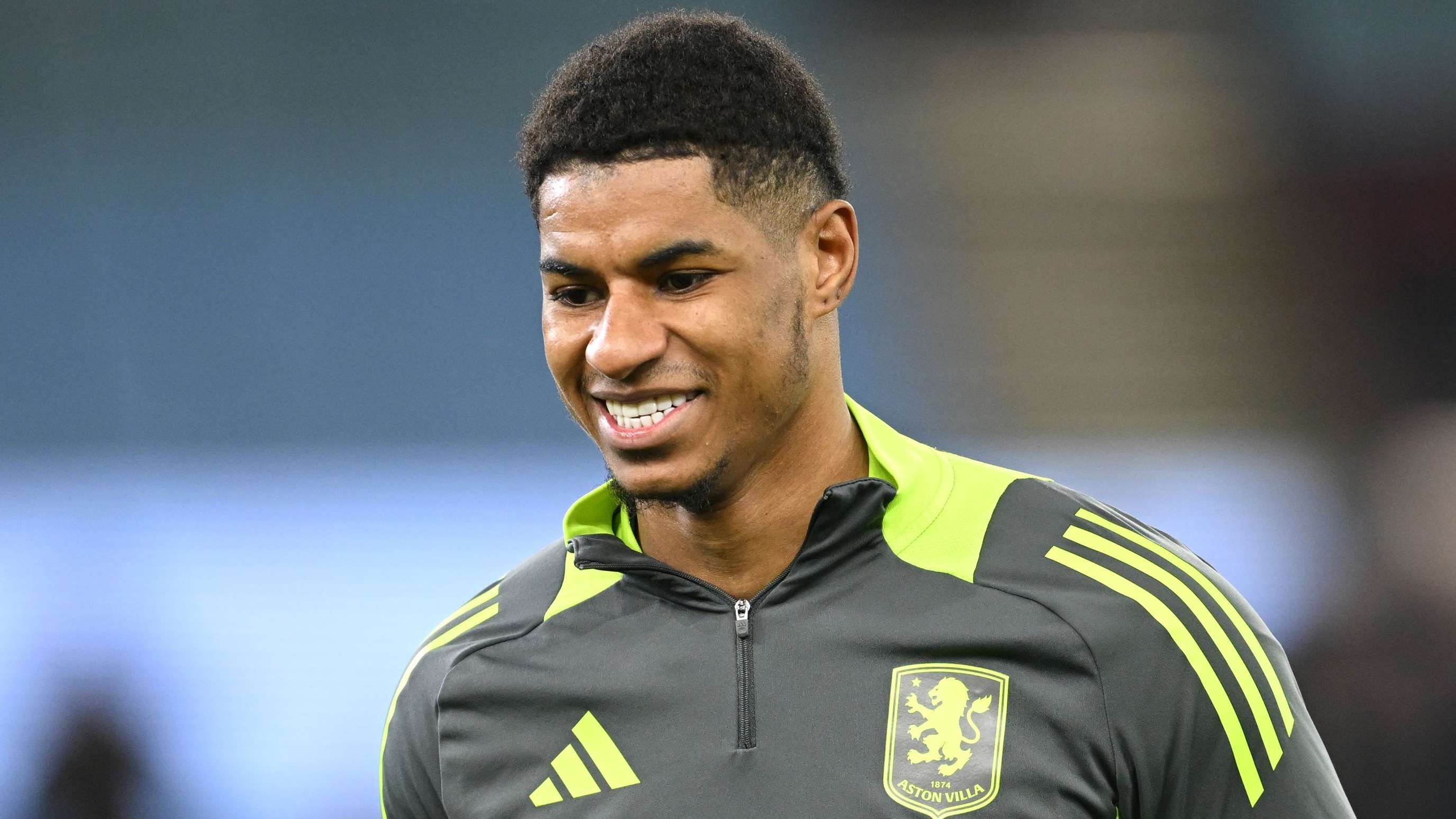 展现出了超 展现出了超